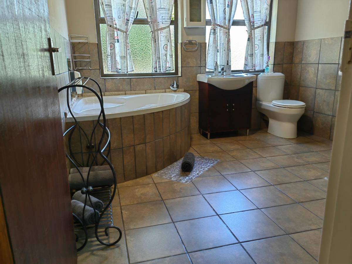 Mountain Valley Stay - Unit 4 Mbombela Eksteriør bilde